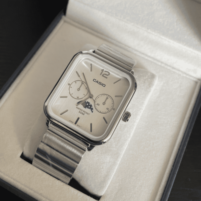 Relógio Casio Vintage Moon