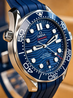 Omega Seamaster Diver 300M Blue Rubber